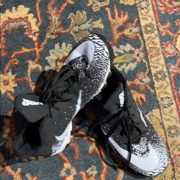 Nike - Picture 6 of 7